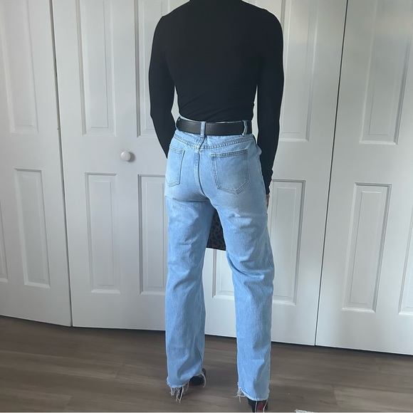 Shein Straight Leg Jeans - Picture 2 of 4